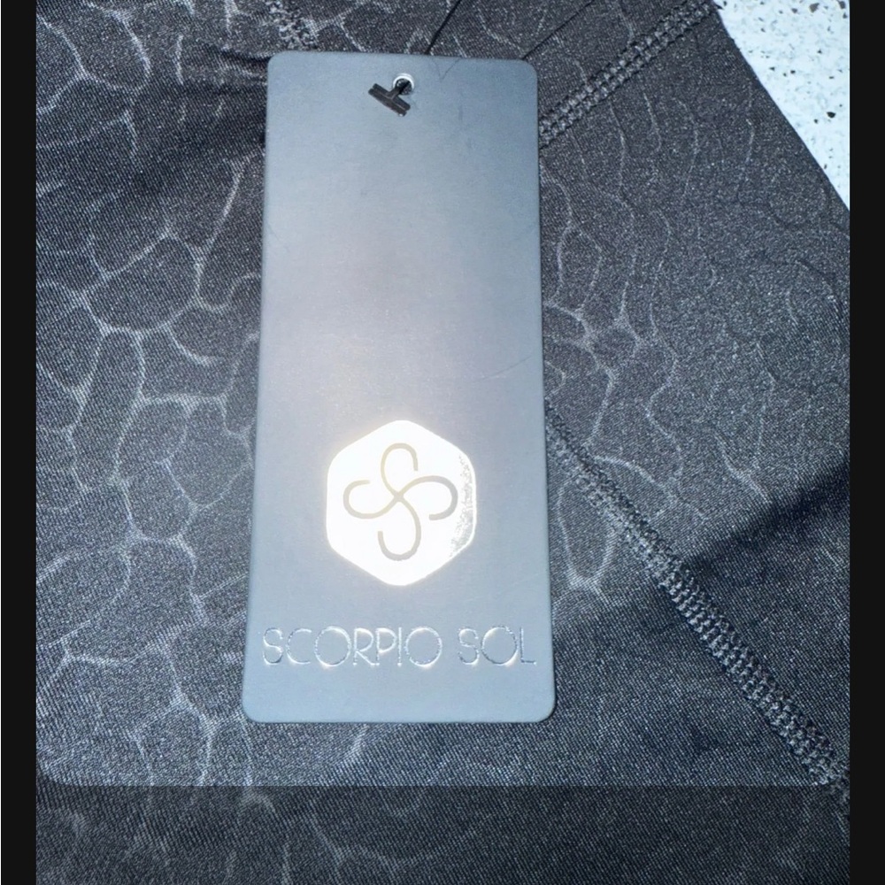 Scorpio Sol Black Leggings